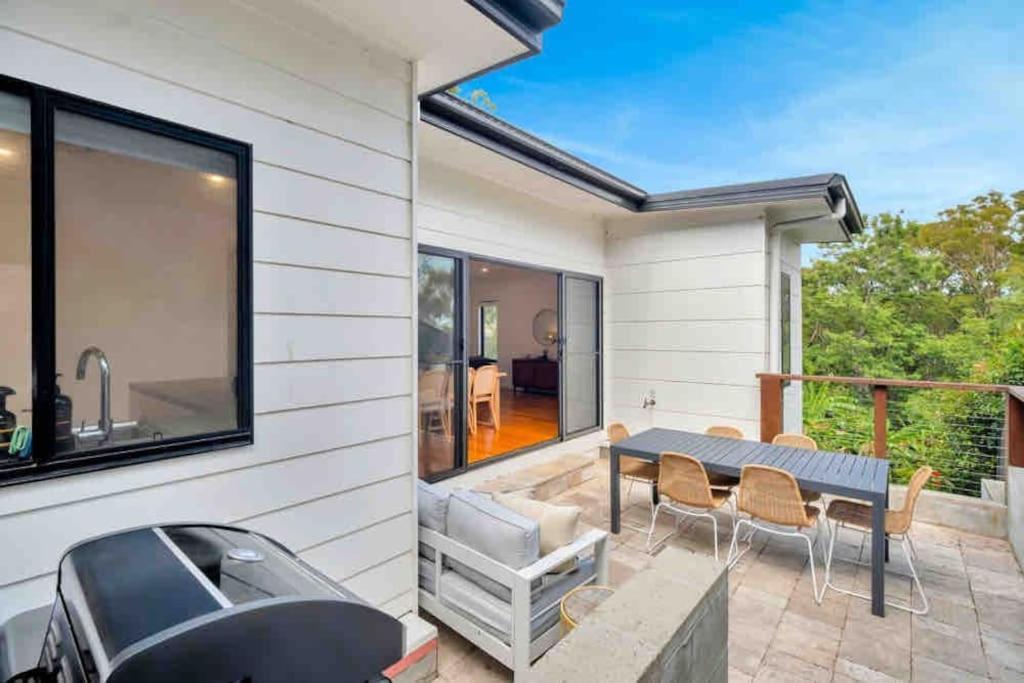 Spacious Modern 3 Bdr Minutes From