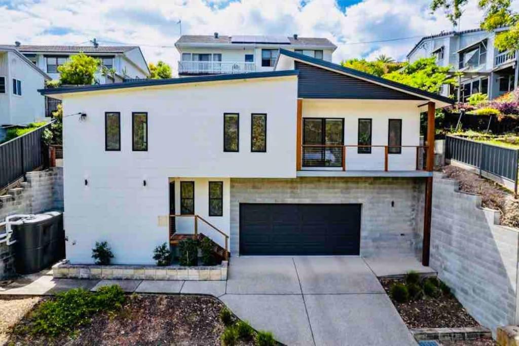 Holiday home Spacious Modern 3 Bdr Minutes From Merewether